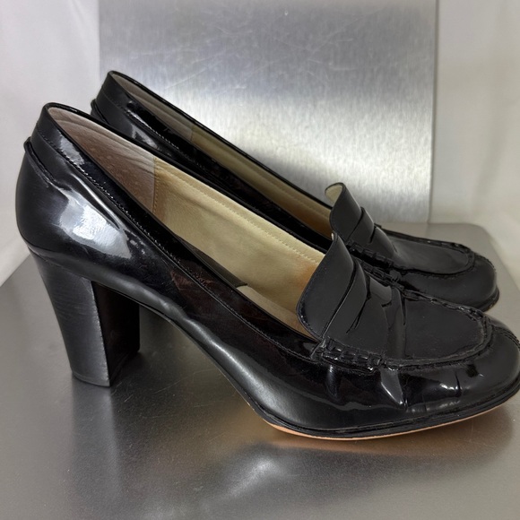 Michael Kors Shoes - Michael Kors Bayville Loafer Heels in classic black patent leather Size 10